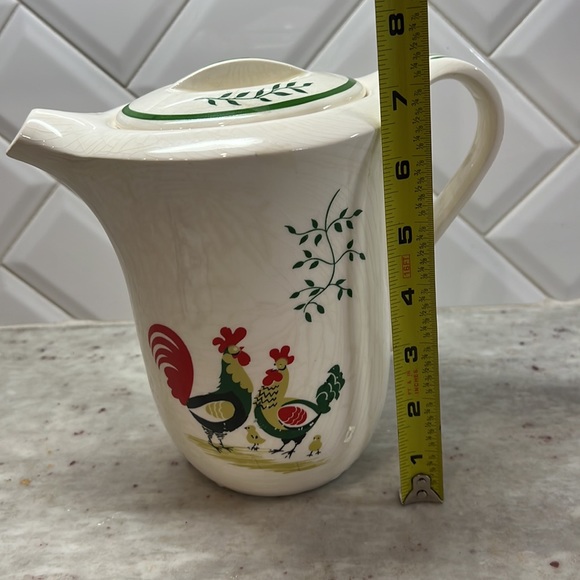 Vintage Tea Pot with Roosters - Picture 6 of 6